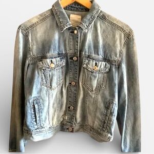 AE Distressed Faded Women’s Cotton Denim Jean Jacket Size Medium